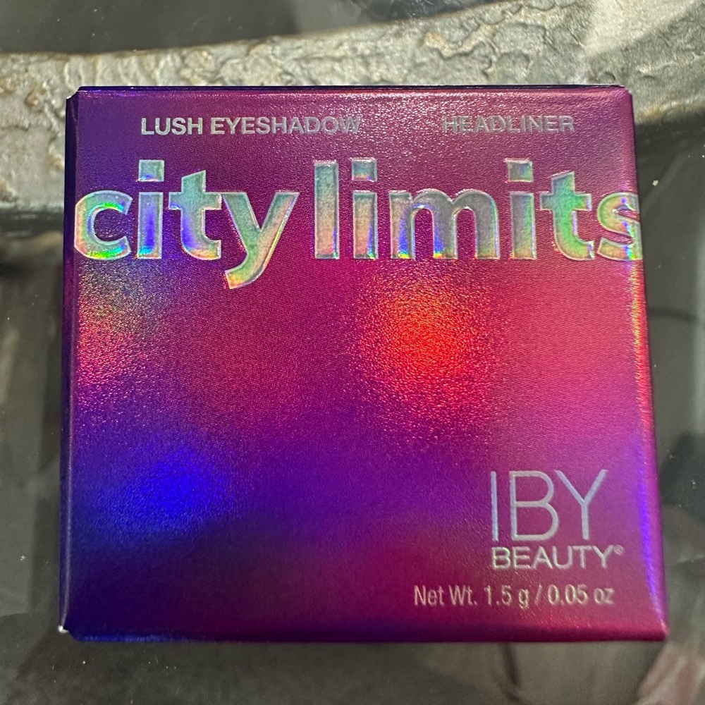 IBY Beauty Lush Eyeshadow-Headliner